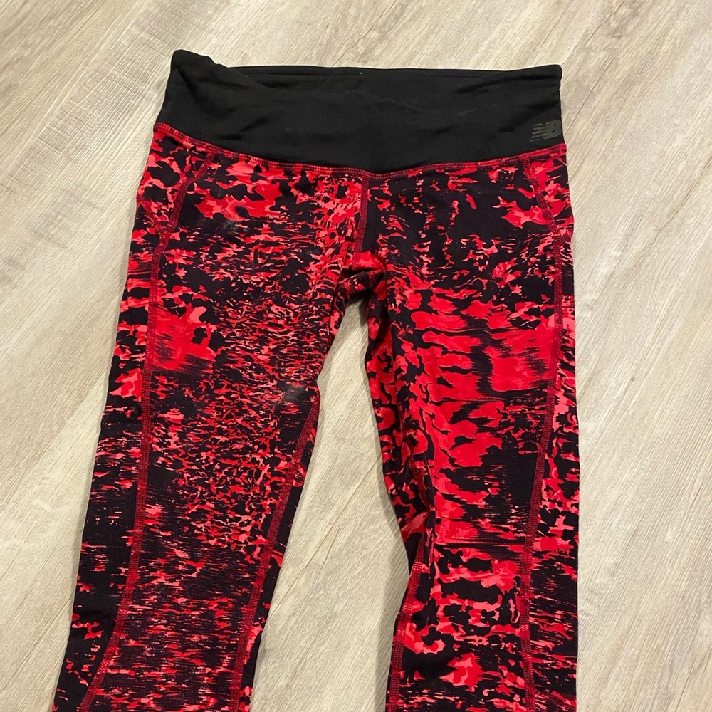 New Balance crops